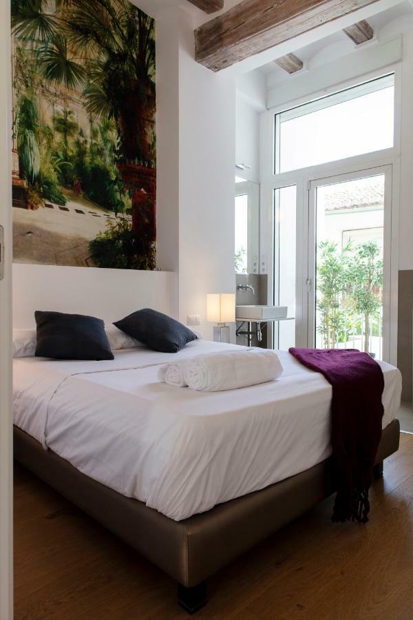 Florit Flats - Serranos Apartment Valencia Eksteriør billede